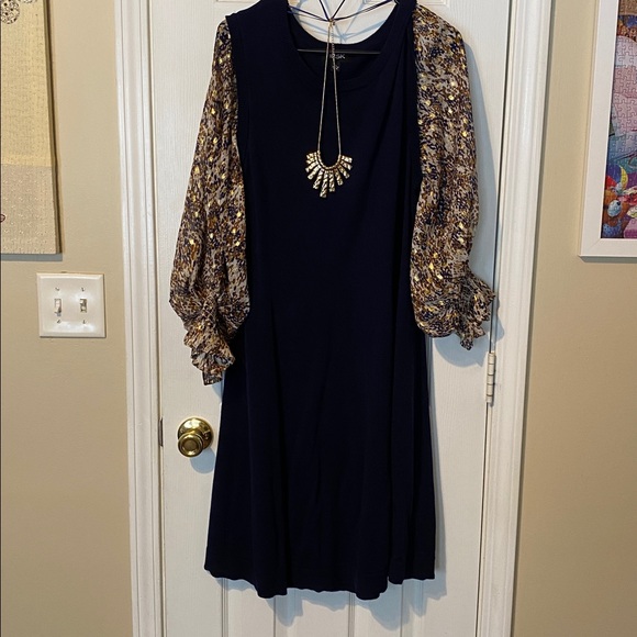 MSK Dresses & Skirts - MSK Navy Dress with Patterned Sleeves